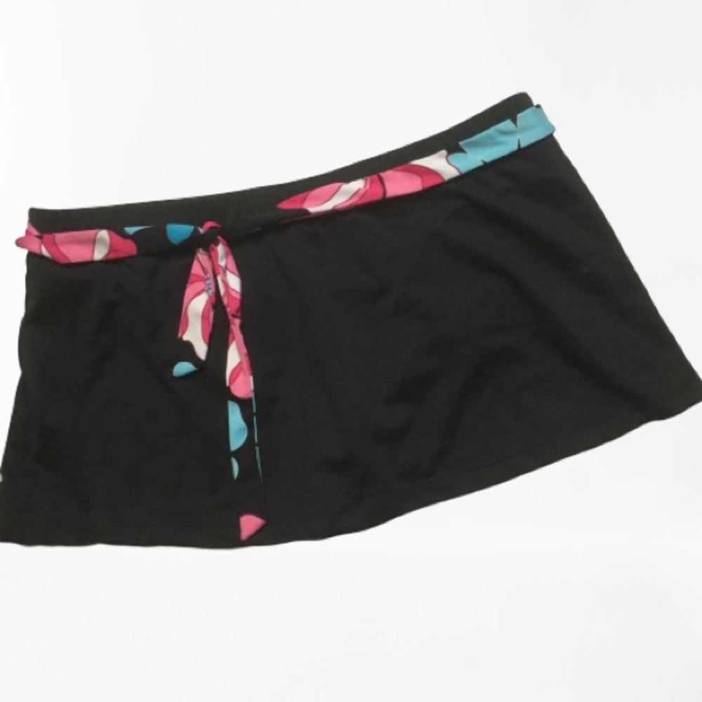 Sonoma Lifestyle Swim Bottom Skirt